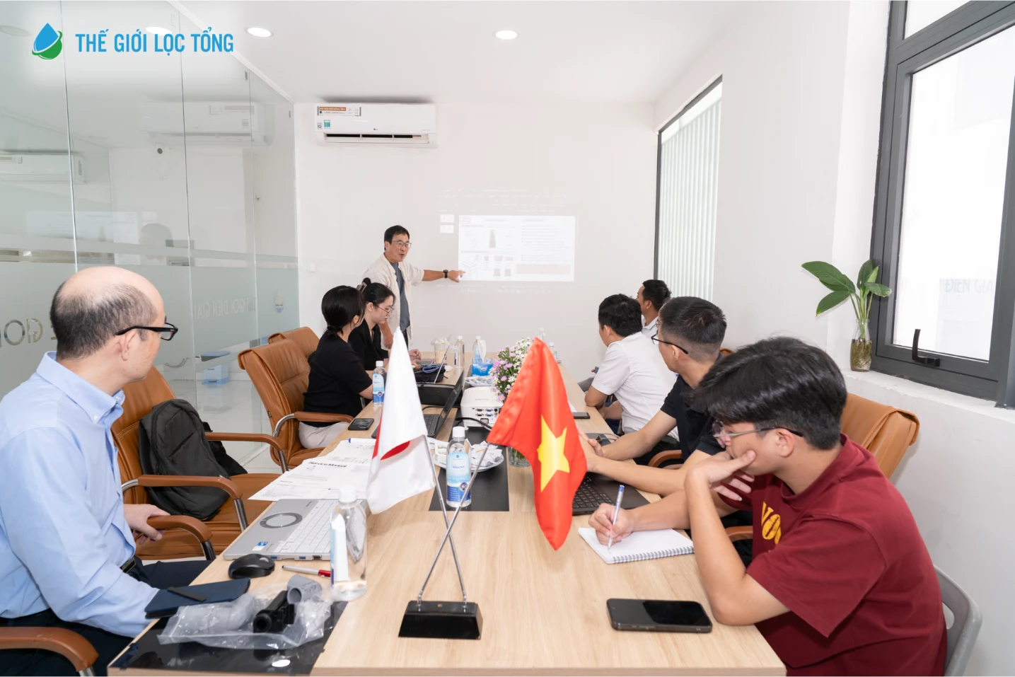 Cuộc họp lần này đánh dấu bước phát triển quan trọng trong tiến trình triển khai dòng sản phẩm hệ thống lọc tổng cao cấp Panasonic tại thị trường Việt Nam