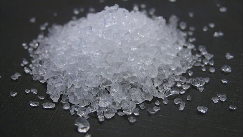 Silica-la-hop-chat-duoc-su-dung-pho-bien-trong-cong-nghiep-de-san-xuat-cac-vat-lieu-nhu-thuy-tinh